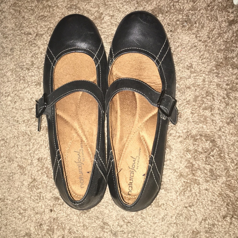 Dress shoes